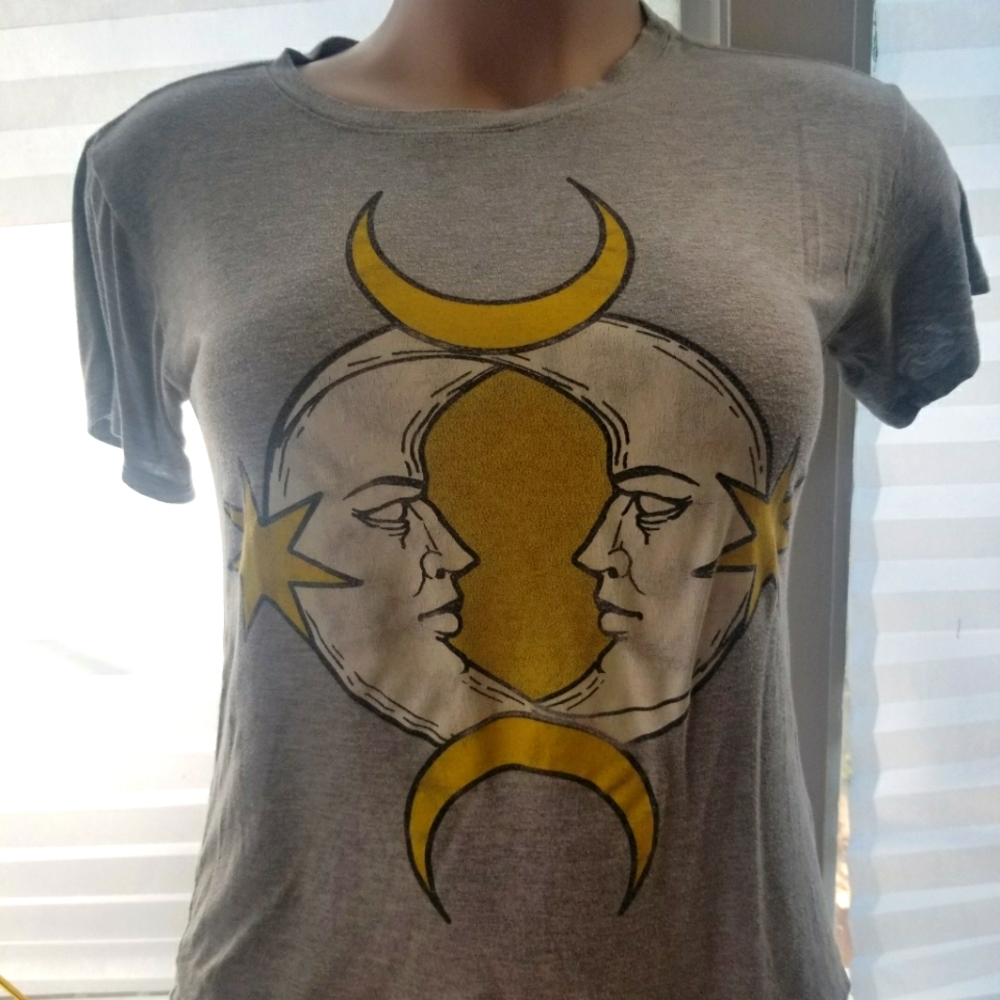Moon tee